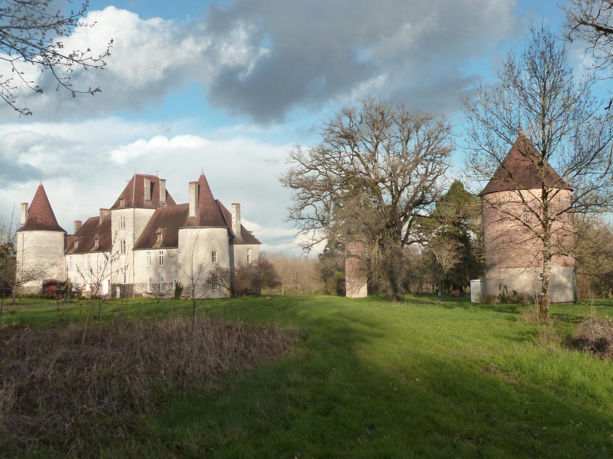 Le Claveau Paulnay Exterior foto