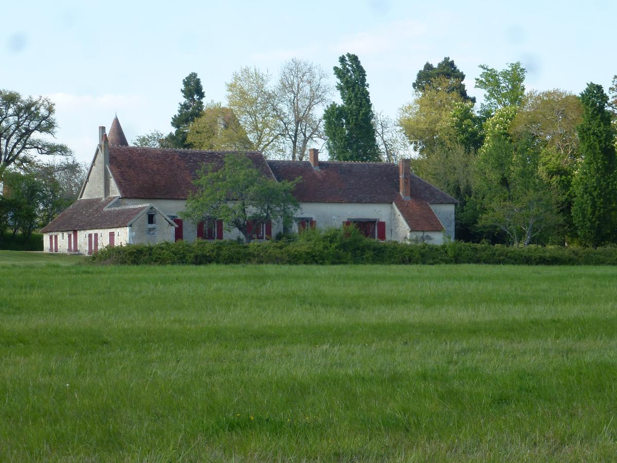 Le Claveau Paulnay Exterior foto
